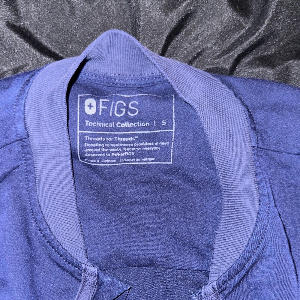 Figs navy scrub jacket